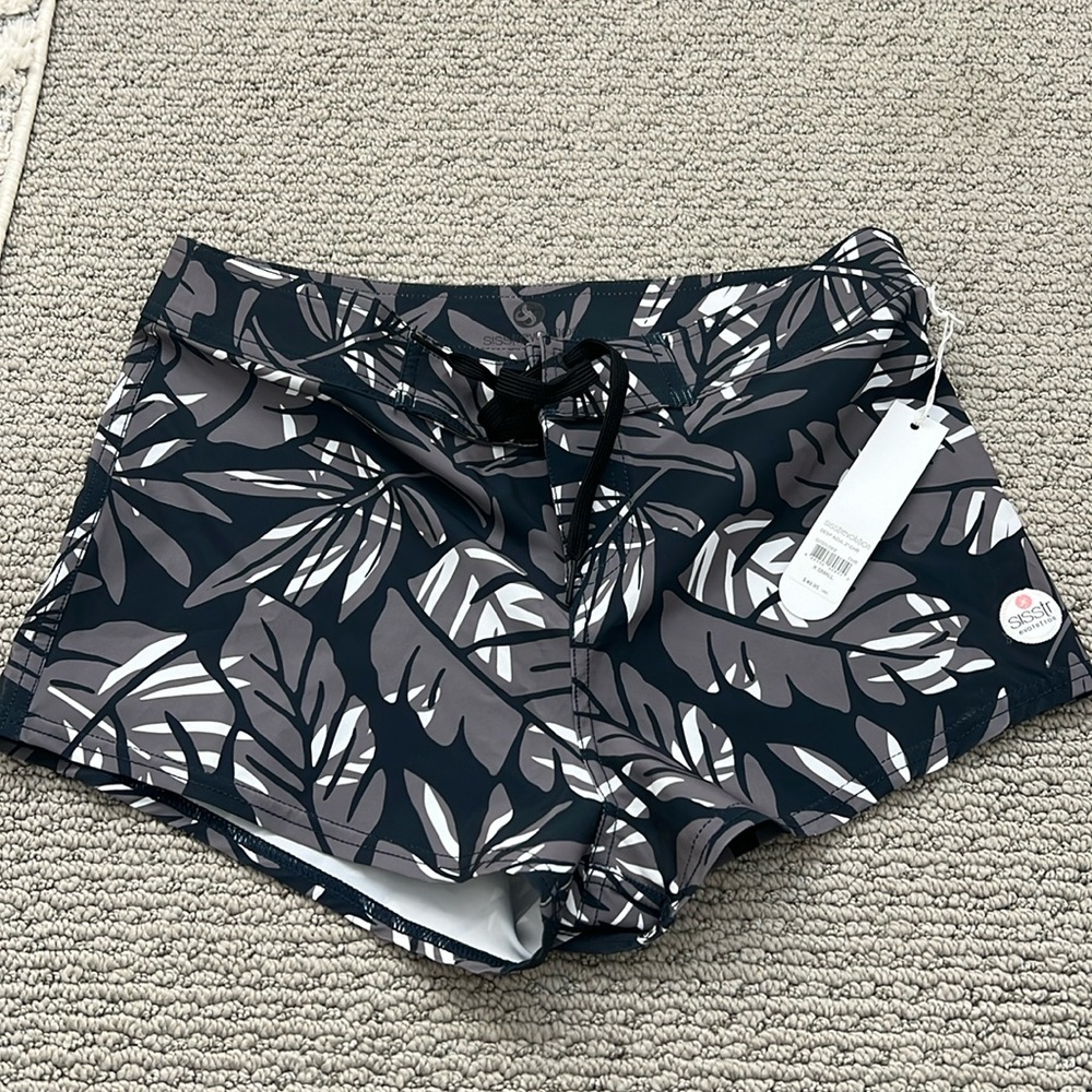 SISSTR NWT Board shorts
